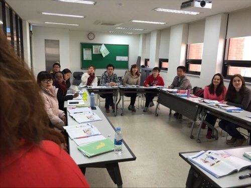 学姐上课的课堂2.jpg